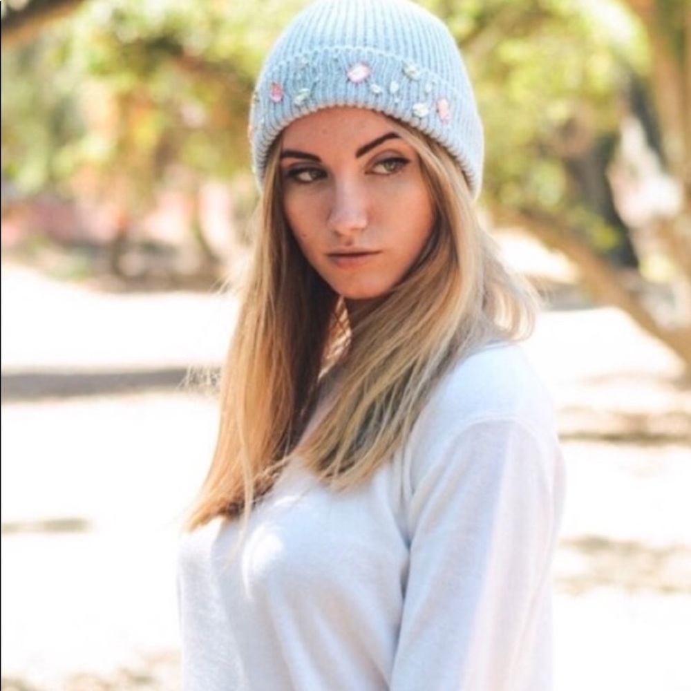 ❄️☃️ Jewel embellished winter hat